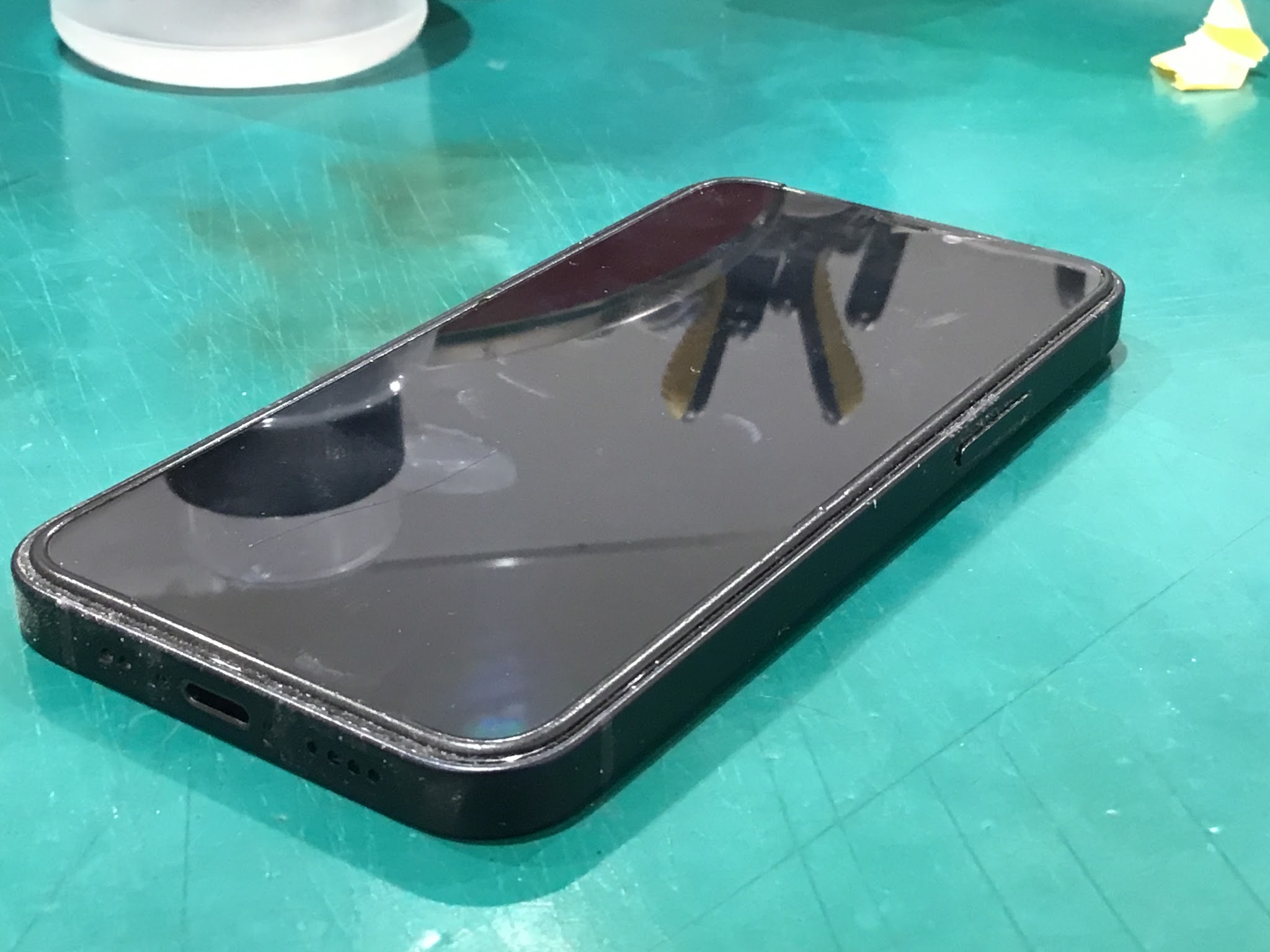 Bluetoothが繋がらないiPhone12miniの修理依頼をいただきました！スマホの困りごとはお任せください！！